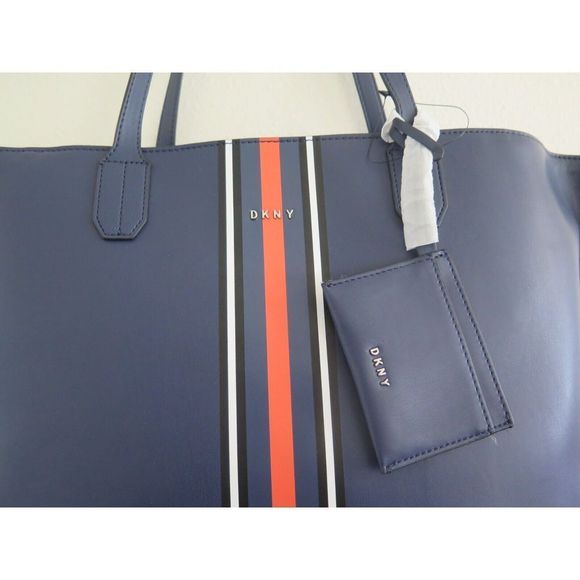 DKNY R21AAQ04 Women's Large Navy Blue w/Stripes Bradee Tote w/Card Pouch $228 - Picture 5 of 12